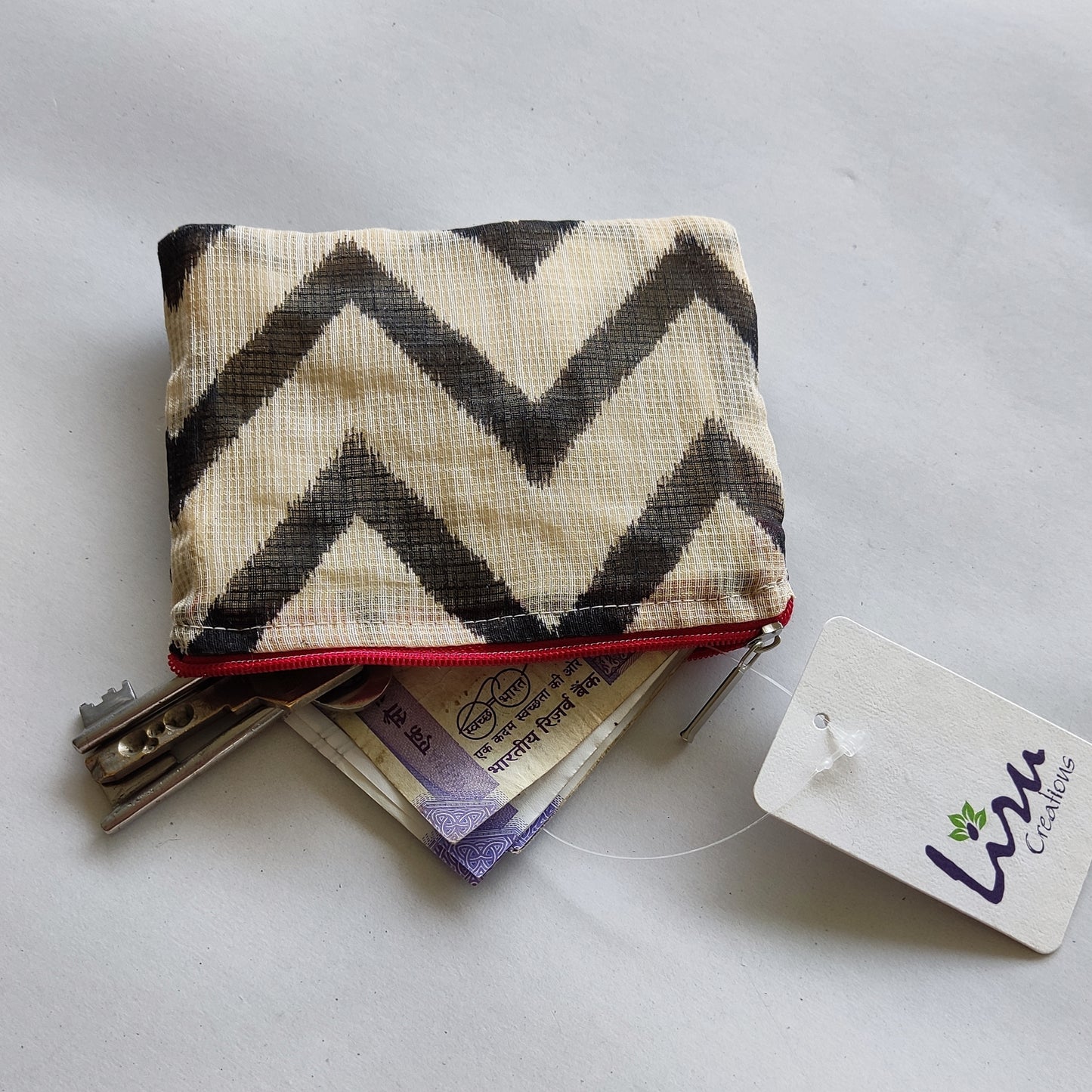 Hills - A Sustainable Small Pouch