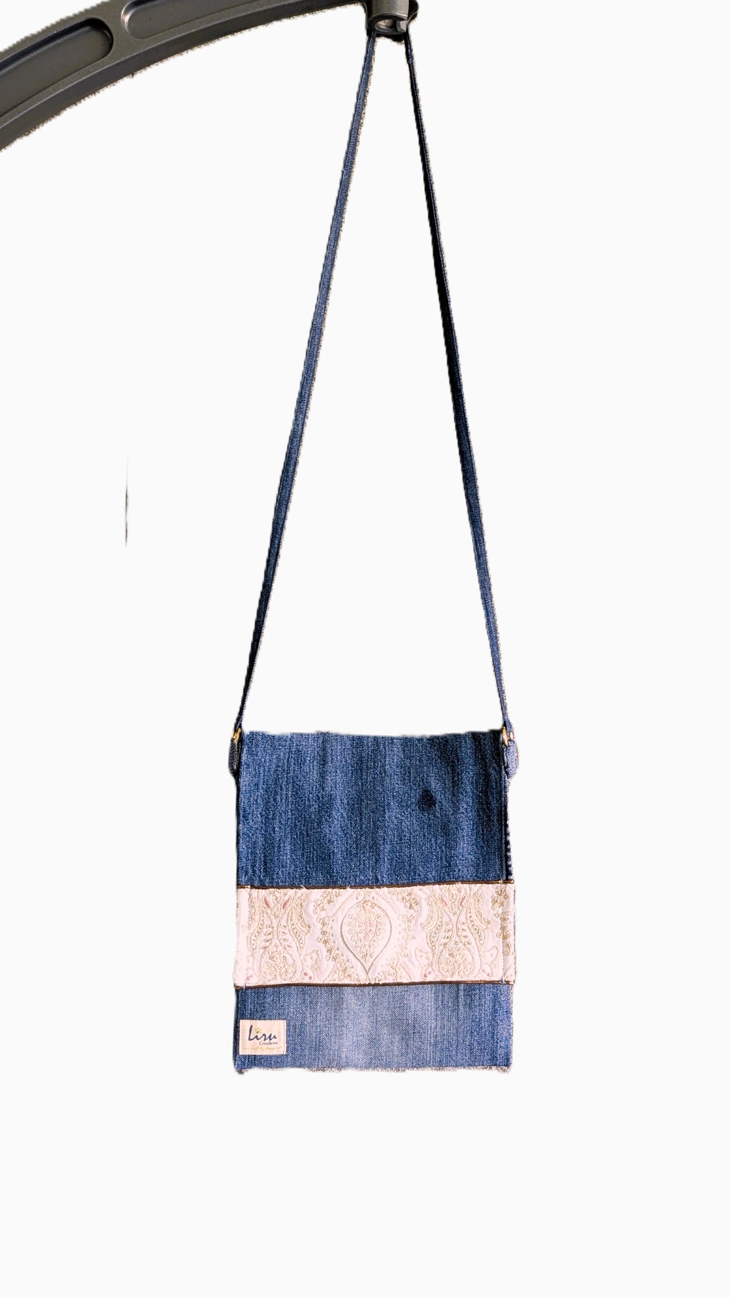 Whitegold Messenger Bag