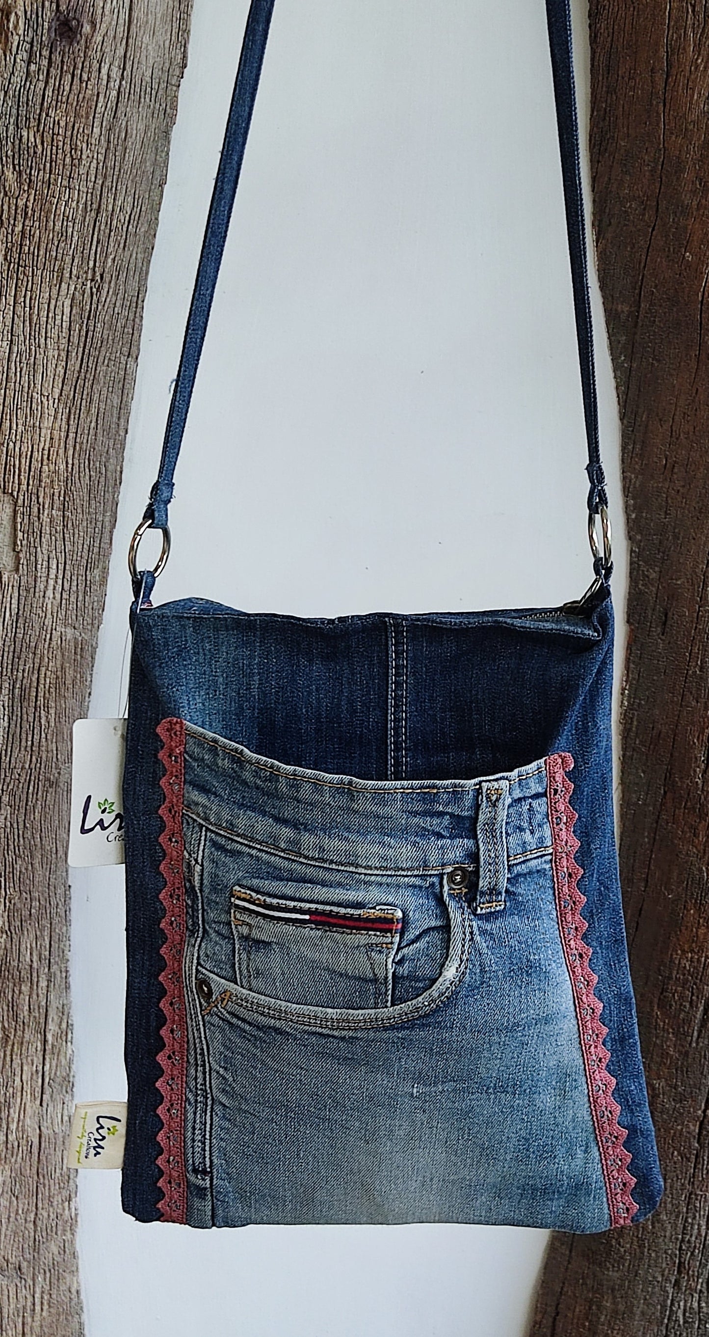 Duet - A Sustainable Sling Bag