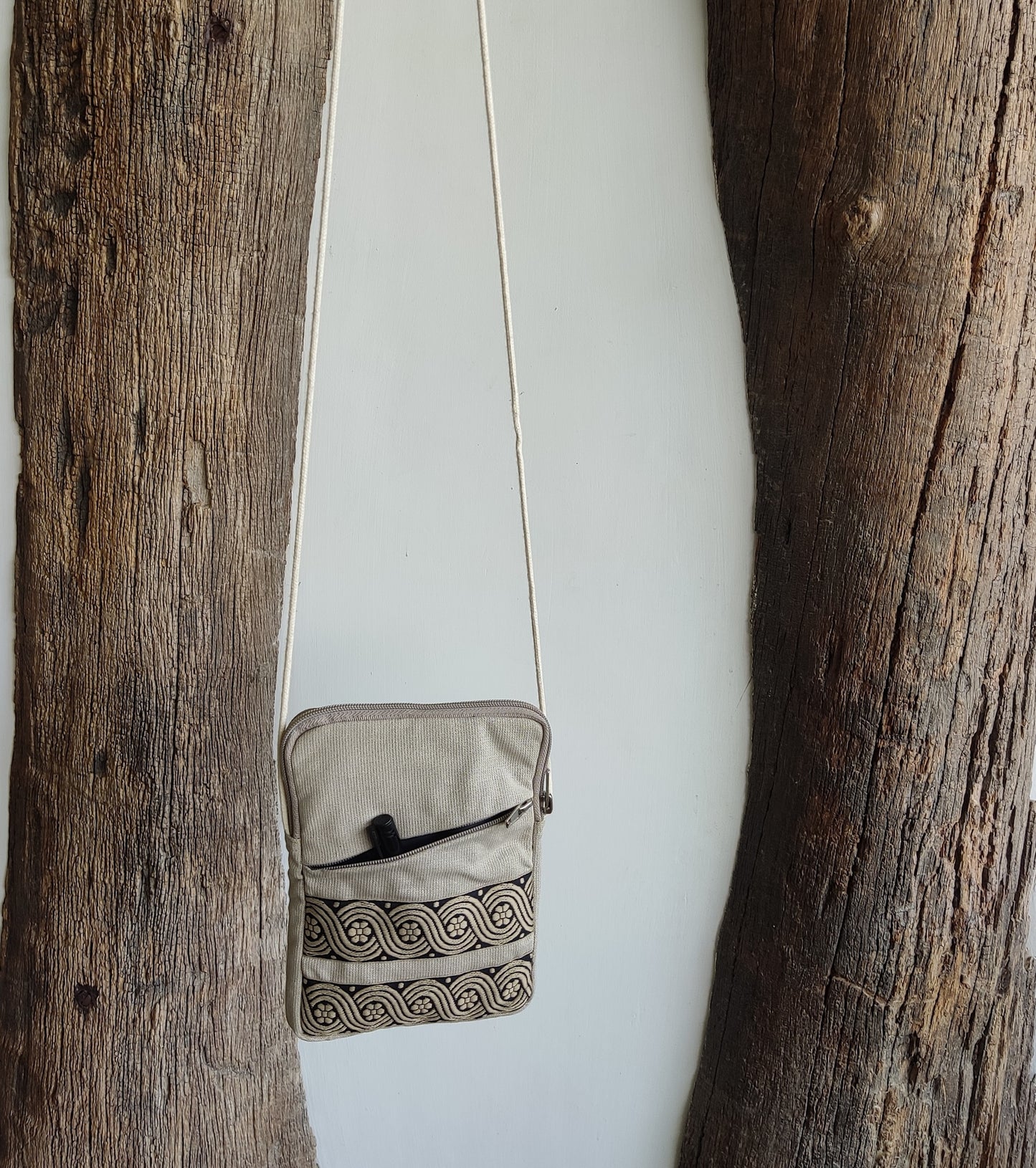 Beige Braid - A Sustainable Messenger Bag