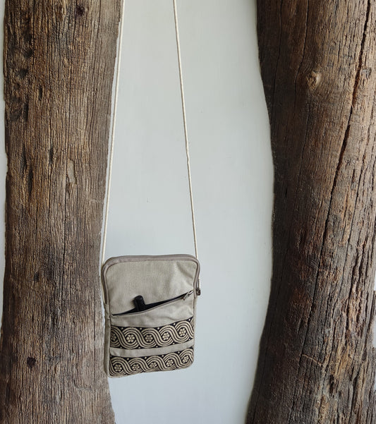 Beige Braid - A Sustainable Messenger Bag