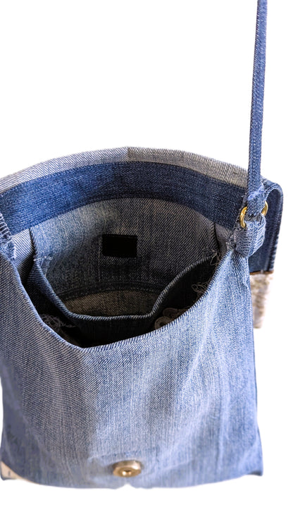 Whitegold Messenger Bag