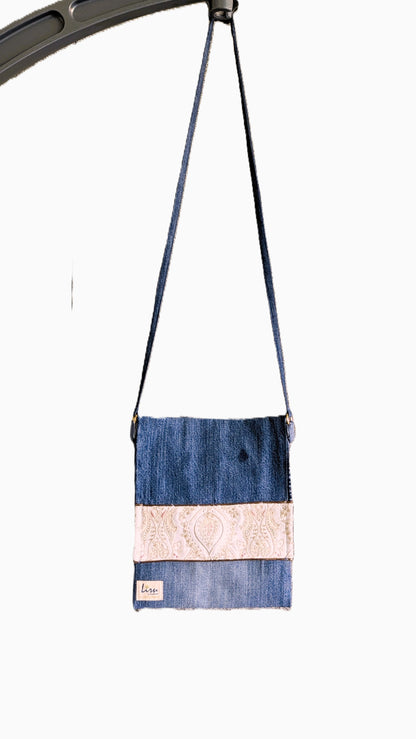 Whitegold Messenger Bag